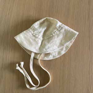 Briar baby sunbonnet peach color 0-3m